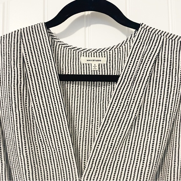 Max Studio Striped Tie-Front Blouse in Black and White Size Small - Picture 3 of 10